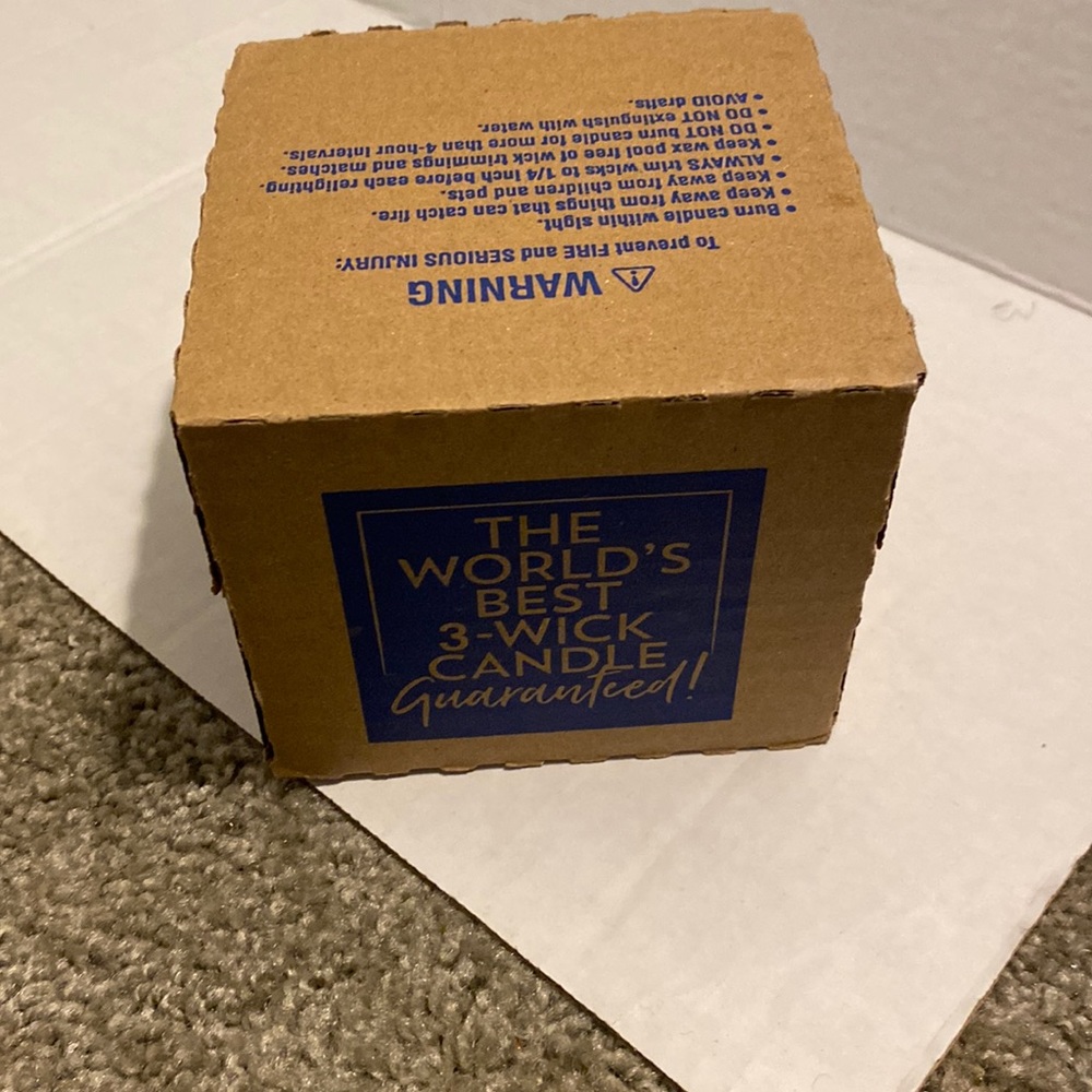 3 wick candle